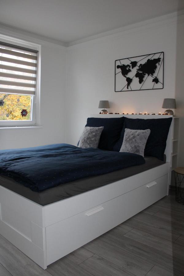 Appartamento Izzy Apartament Miskolc Esterno foto