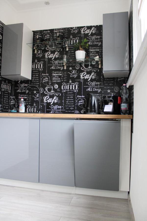 Appartamento Izzy Apartament Miskolc Esterno foto