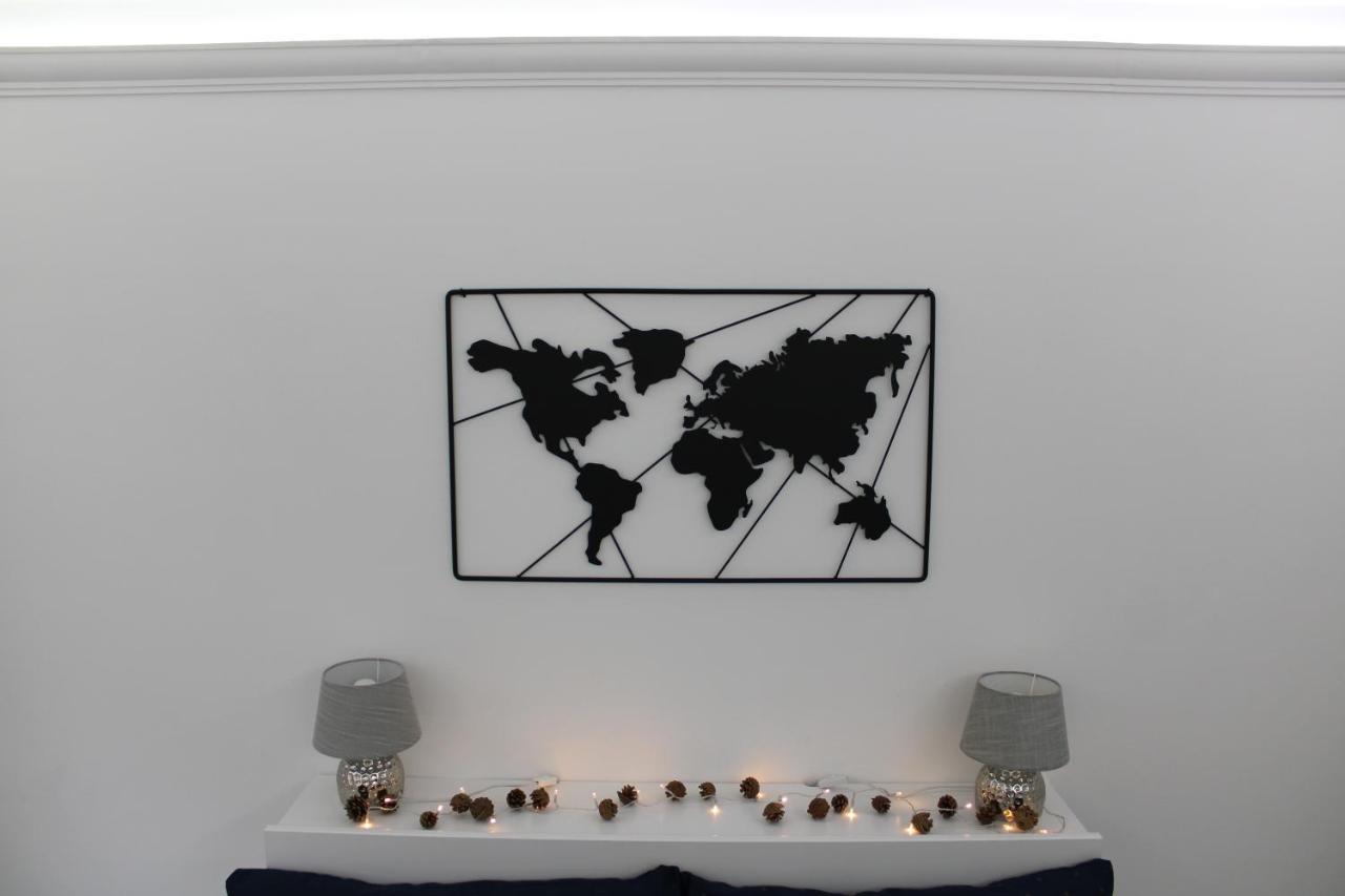 Appartamento Izzy Apartament Miskolc Esterno foto