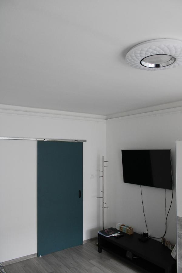 Appartamento Izzy Apartament Miskolc Esterno foto