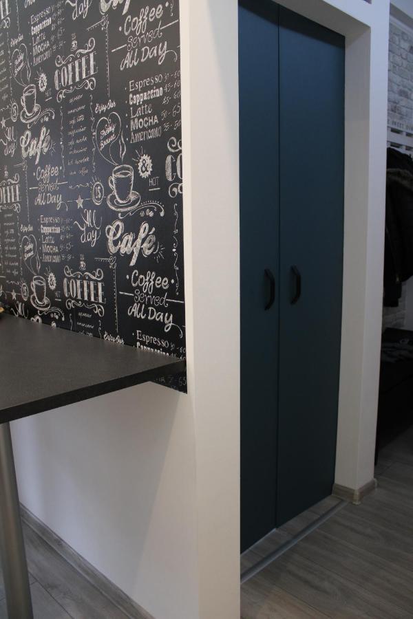 Appartamento Izzy Apartament Miskolc Esterno foto